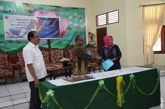 Tanpa Gambar