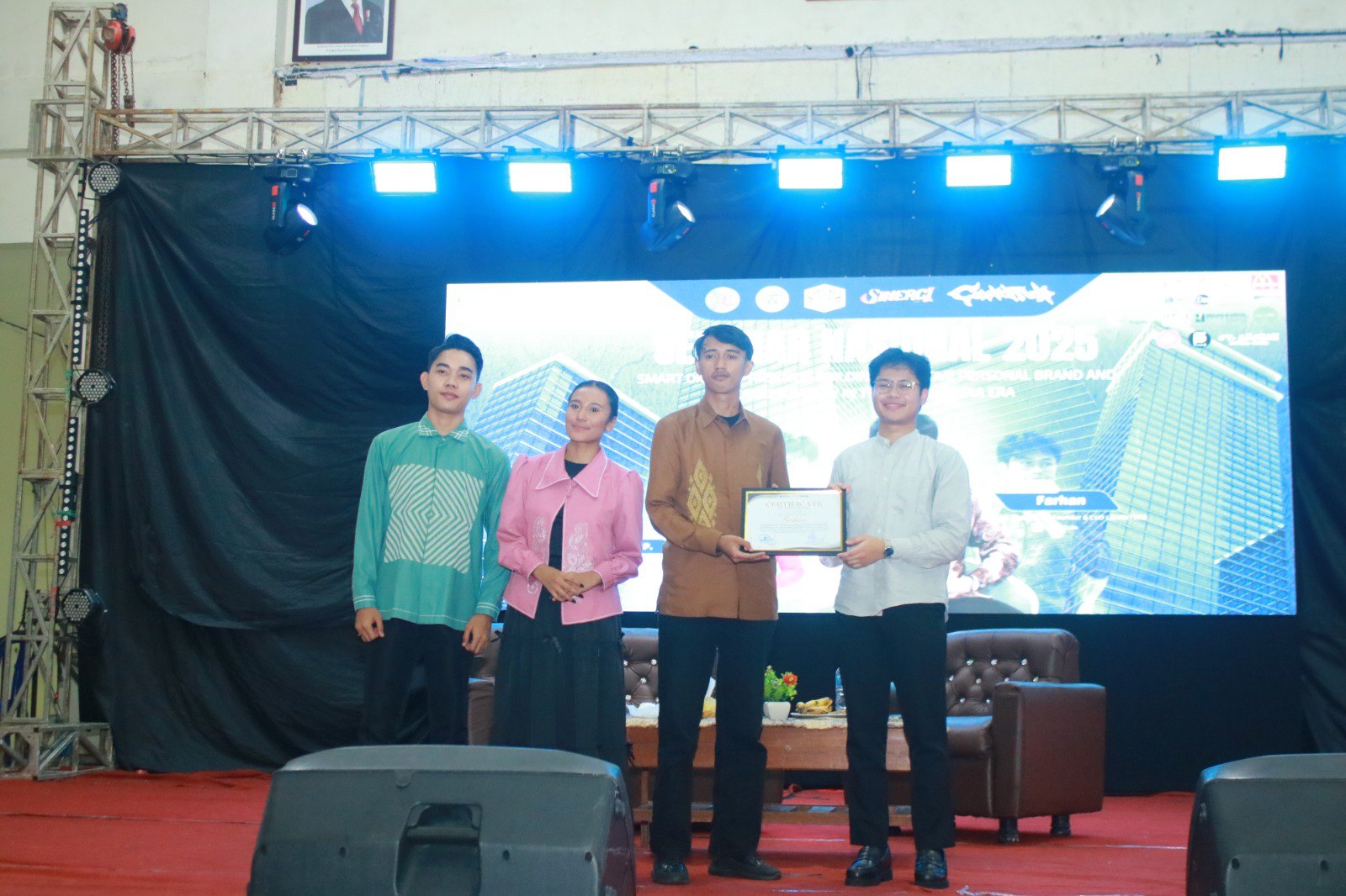Tanpa Gambar
