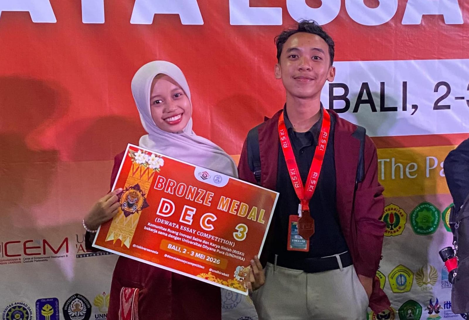 Tanpa Gambar