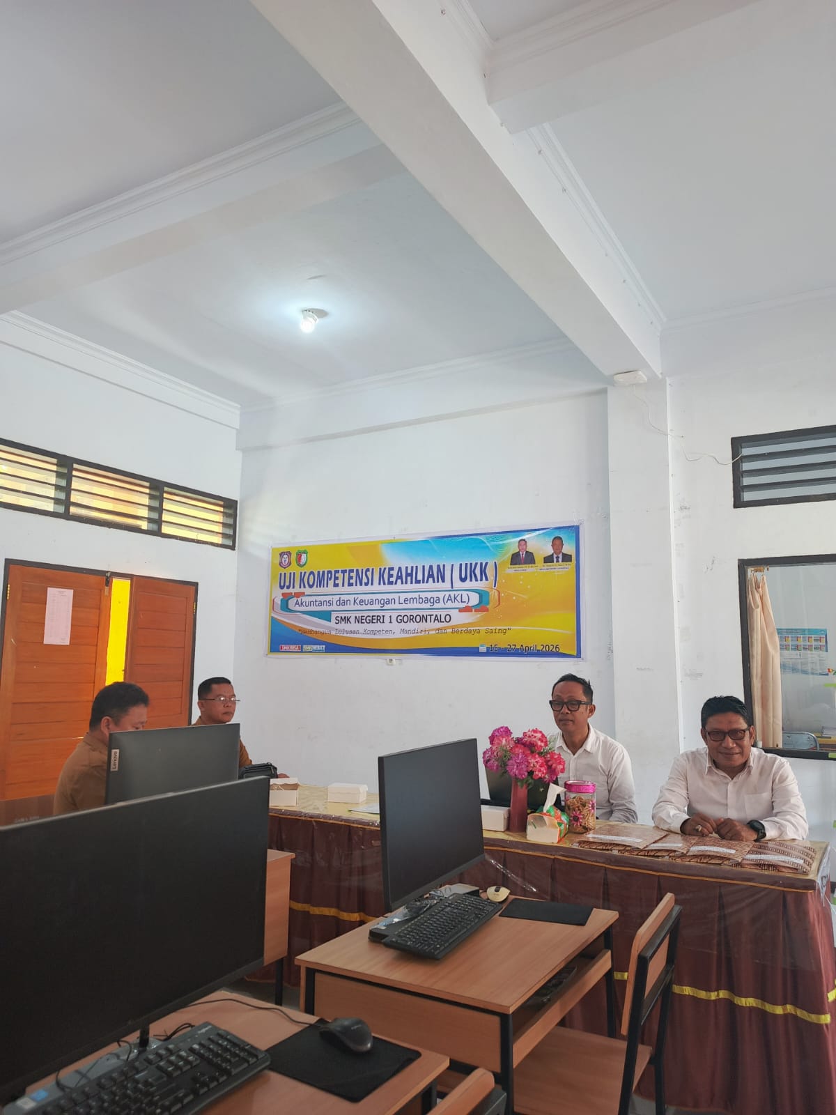 Tanpa Gambar