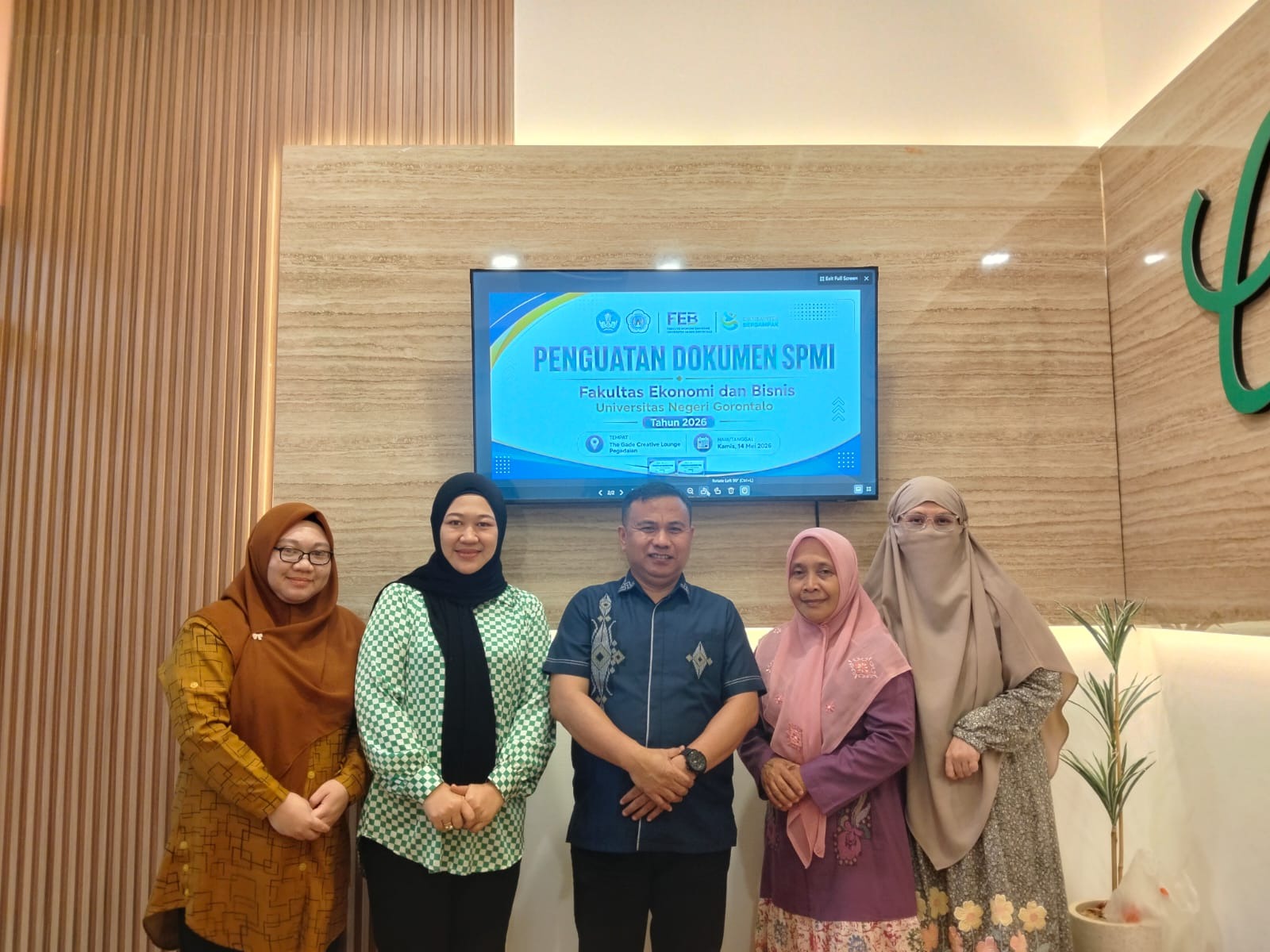 Tanpa Gambar