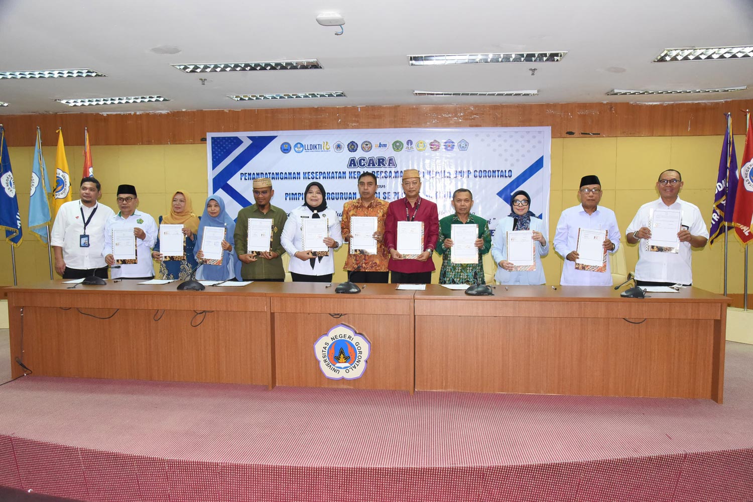 Tanpa Gambar