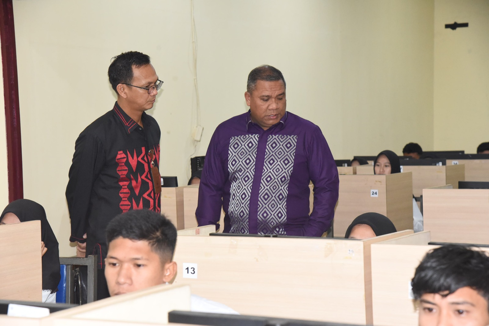 Tanpa Gambar