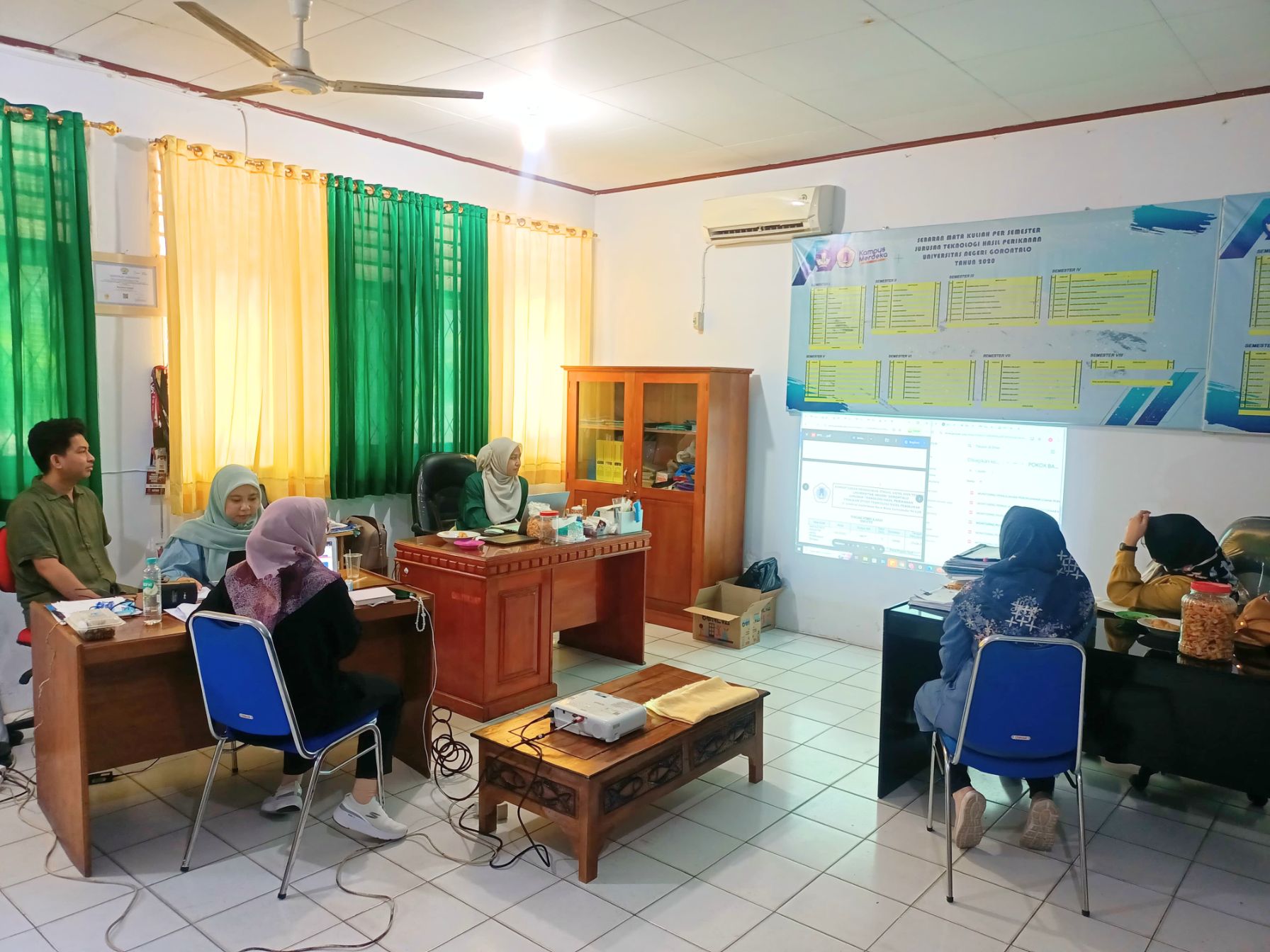 Tanpa Gambar