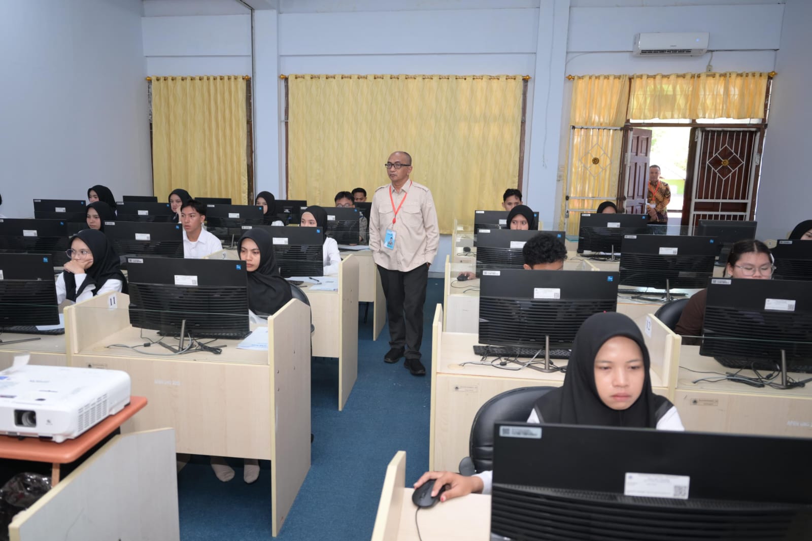 Tanpa Gambar