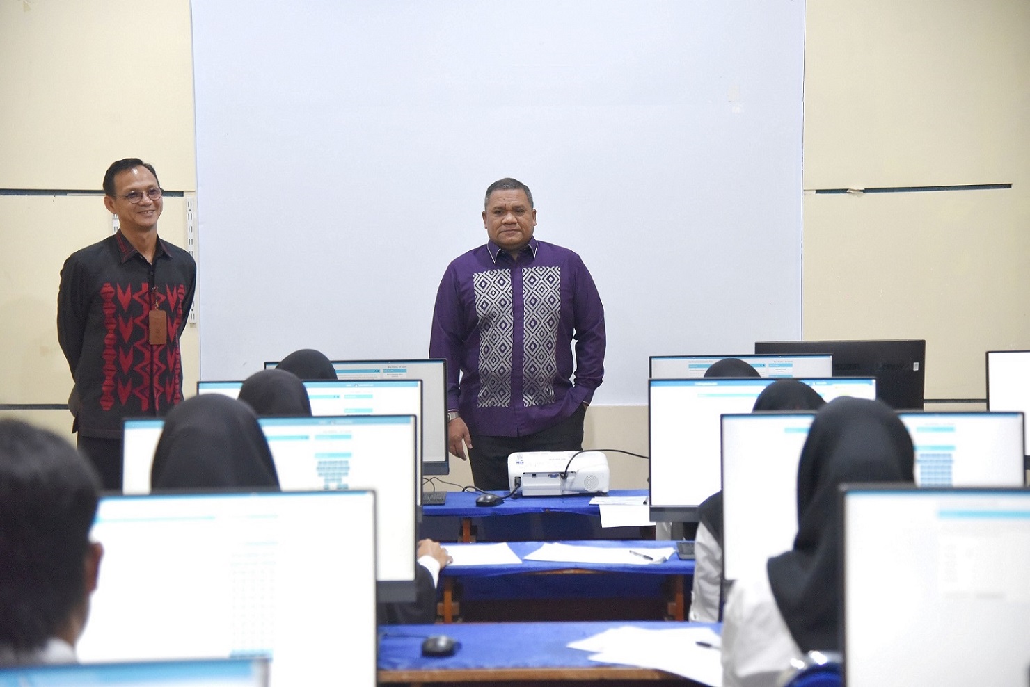 Tanpa Gambar